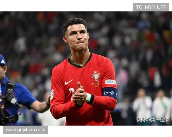 10月生日的足球巨星盘点：那些在秋季诞生的传奇球员与他们的辉煌成就