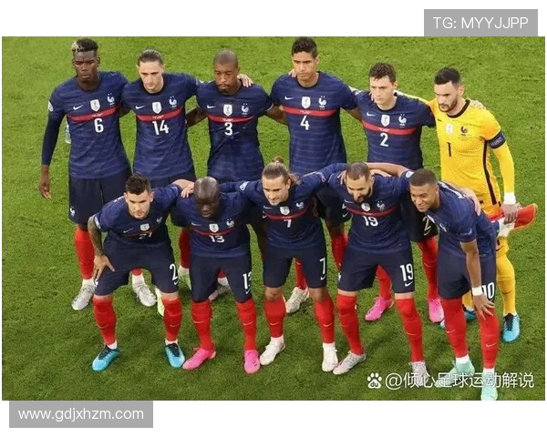 1月30日足球界聚焦：明星球员精彩表现与赛场背后的故事揭秘