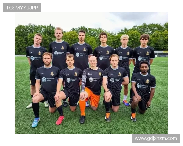 2018年度百大足球明星荣耀盘点与绿茵场巅峰风云再现