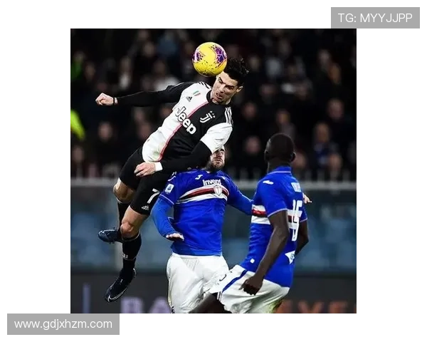 篮球巨星与足球传奇首次碰面展开跨界交流引发全球体育圈热议 篮球巨星与足球传奇首次碰面展开跨界交流引发全球体育圈热议